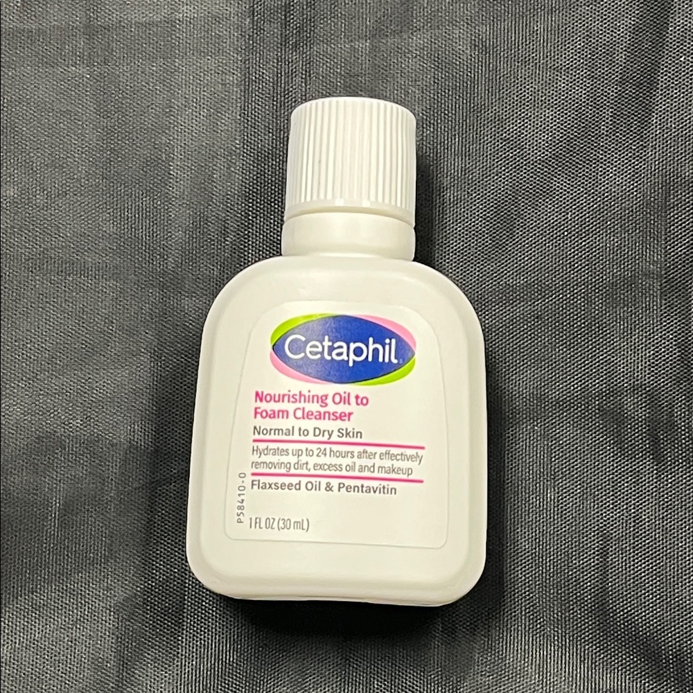 🌟10/$10 Sale🌟 Cetaphil Nourishing Oil to Foam Cleanser Normal to Dry Skin Sample